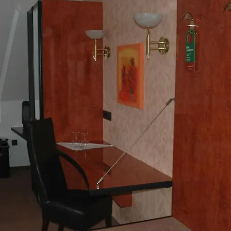 Landhotel Sendes فندق سيندن